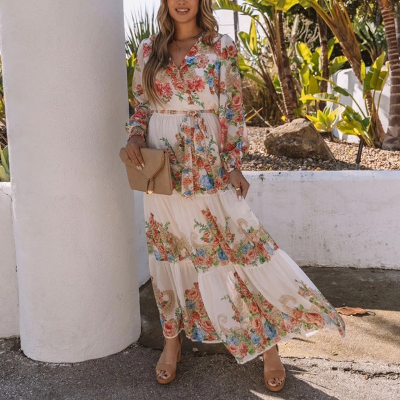 VICI | Joliet Floral Tiered Maxi Dress - Picture 3 of 11